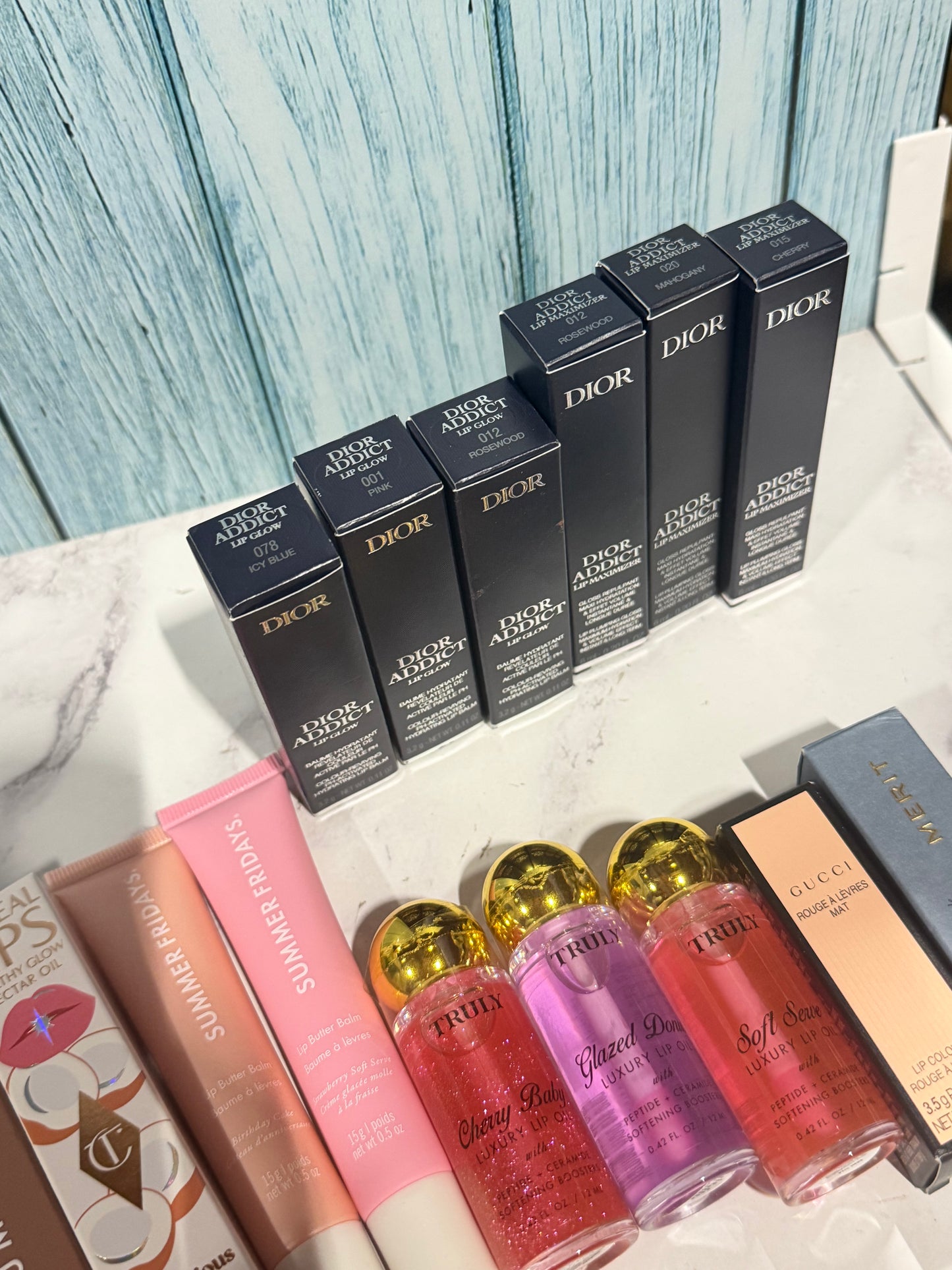 Flash sale Monday- bundle 4 Lippies