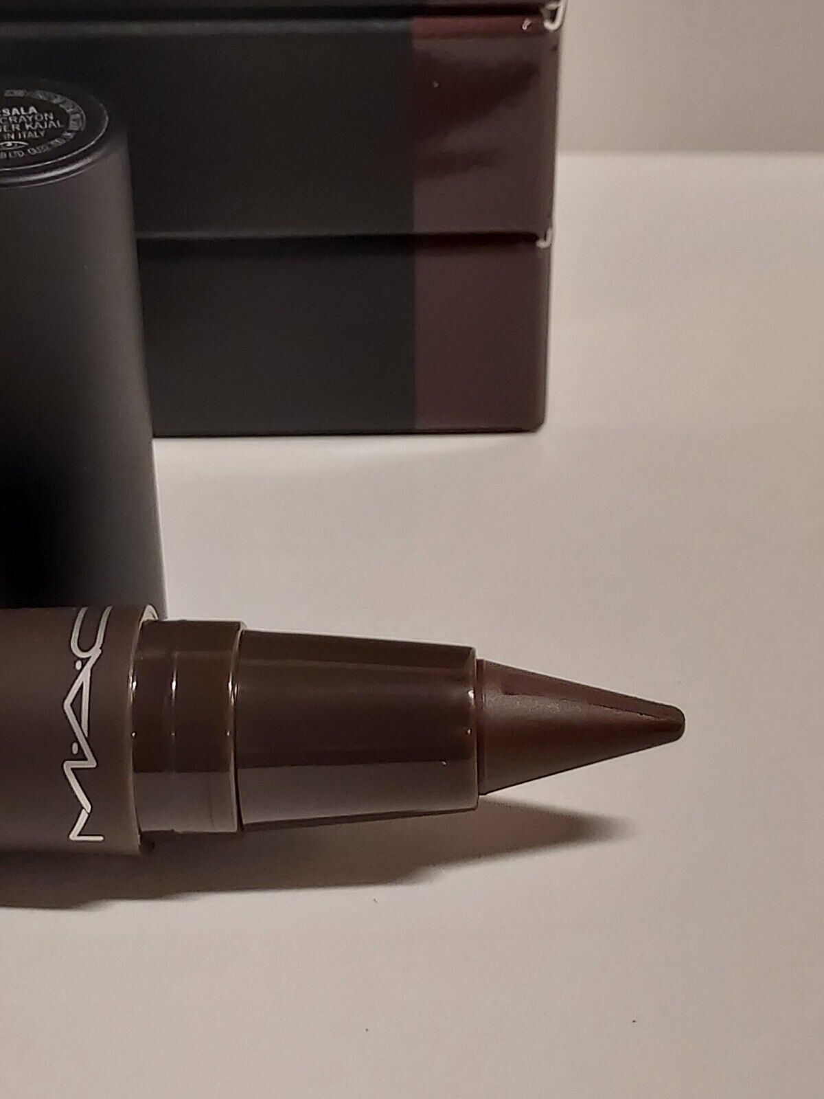 MAC Kajal Crayon Eye Liner Shade: Marsala