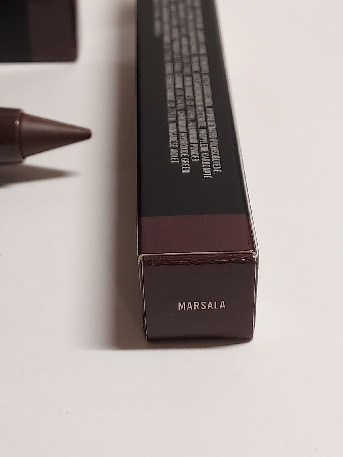 MAC Kajal Crayon Eye Liner Shade: Marsala